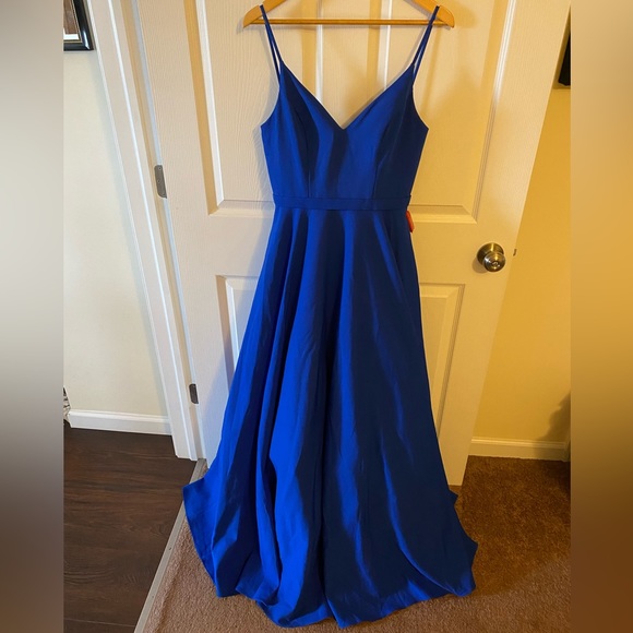 NWT IEENA for Mac Duggal Classic A-Line Gown - Picture 4 of 9